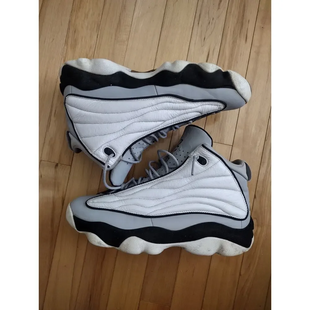 Jordan Retro 13 Size 10 White Black Grey Basketball Shoes 407285-813